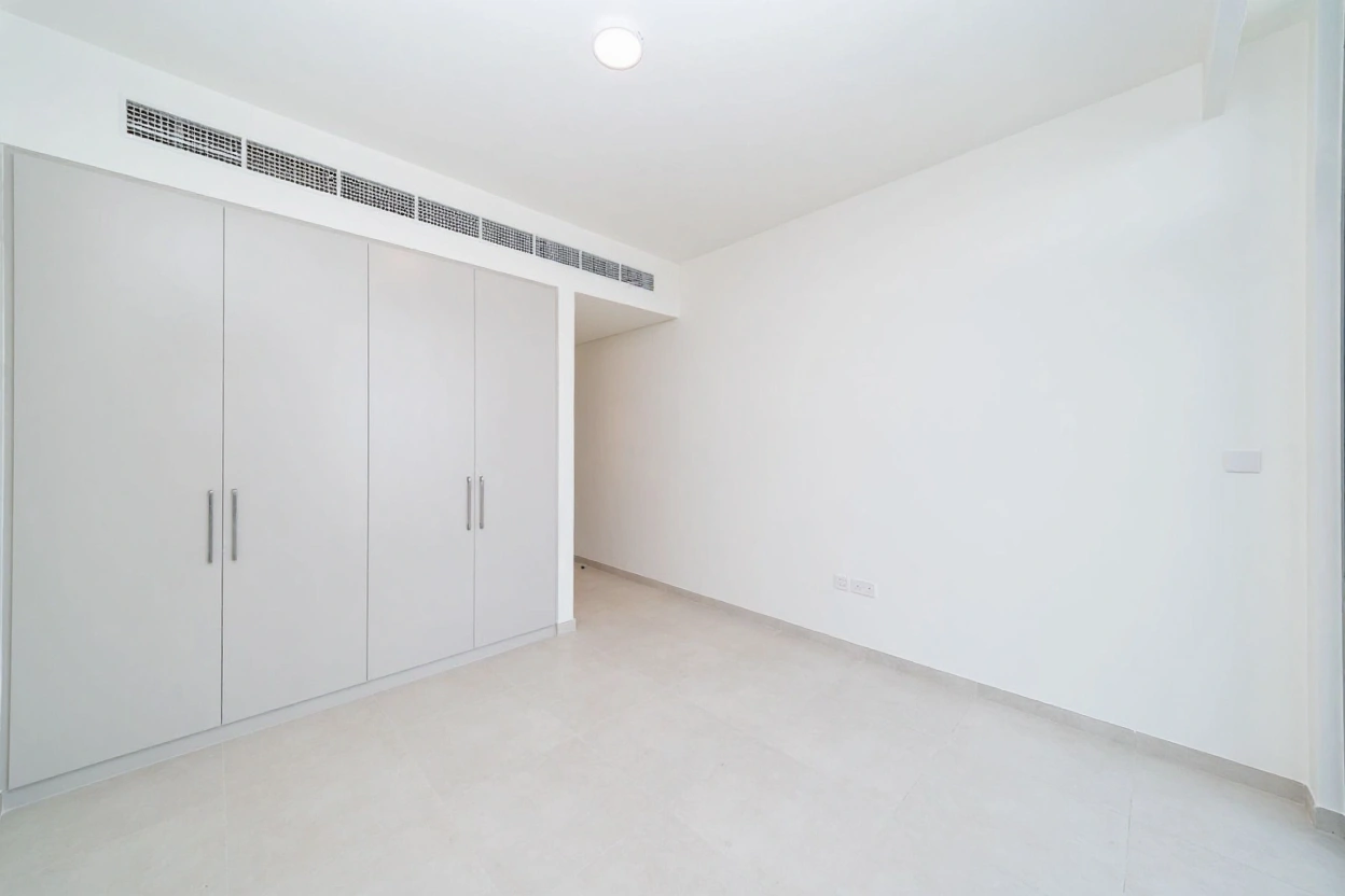 4BR Townhouse for Rent in Bliss, AR3 | Vacant | 2 Cheques 4BR Townhouse for Rent in Bliss, AR3 | Vacant | 2 Cheques