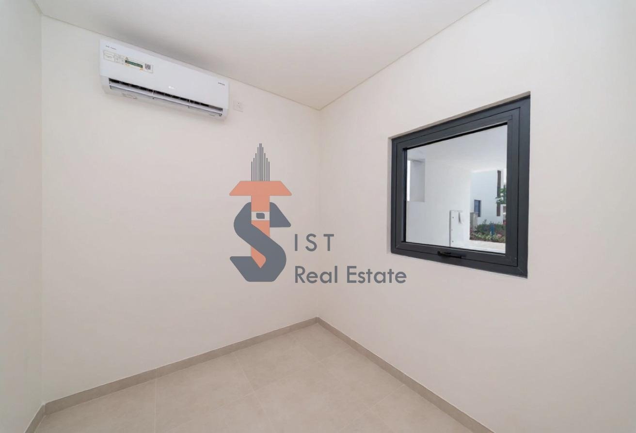 Corner triplex 4 bedroom townhouse for rent in Bliss Arabian Ranches 3 Emaar Dubai Corner triplex 4 bedroom townhouse for rent in Bliss Arabian Ranches 3 Emaar Dubai