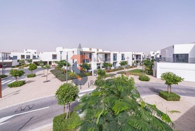 Corner triplex 4 bedroom townhouse for rent in Bliss Arabian Ranches 3 Emaar Dubai Corner triplex 4 bedroom townhouse for rent in Bliss Arabian Ranches 3 Emaar Dubai