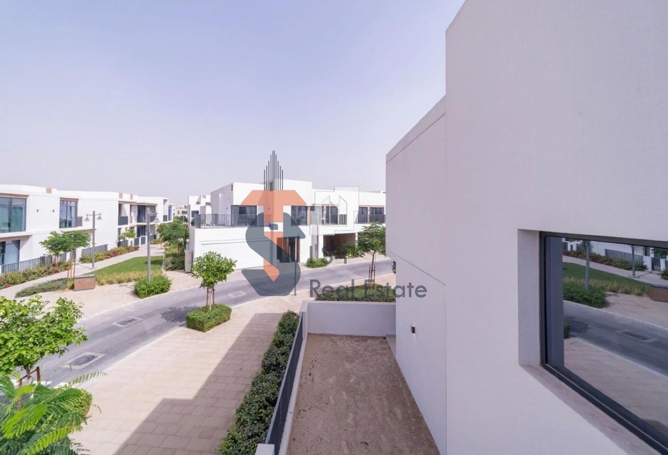 Corner triplex 4 bedroom townhouse for rent in Bliss Arabian Ranches 3 Emaar Dubai Corner triplex 4 bedroom townhouse for rent in Bliss Arabian Ranches 3 Emaar Dubai