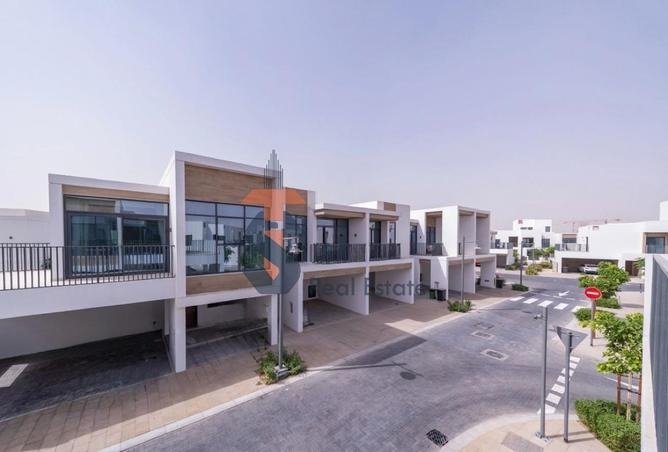 Corner triplex 4 bedroom townhouse for rent in Bliss Arabian Ranches 3 Emaar Dubai Corner triplex 4 bedroom townhouse for rent in Bliss Arabian Ranches 3 Emaar Dubai