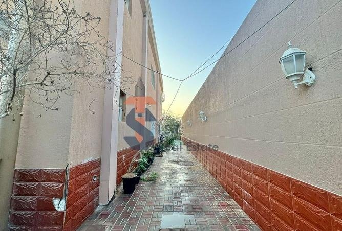 Grand 7 bedroom villa for sale in Al Mizhar 2 Dubai GCC nationals furnished Grand 7 bedroom villa for sale in Al Mizhar 2 Dubai GCC nationals furnished