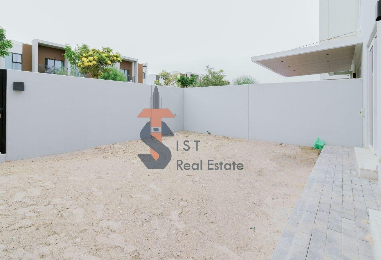 Upgraded 3 bedroom single row park facing townhouse for rent Amaranta 3 Villanova Dubai Upgraded 3 bedroom single row park facing townhouse for rent Amaranta 3 Villanova Dubai
