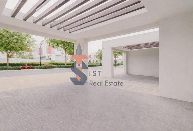 Upgraded 3 bedroom single row park facing townhouse for rent Amaranta 3 Villanova Dubai Upgraded 3 bedroom single row park facing townhouse for rent Amaranta 3 Villanova Dubai