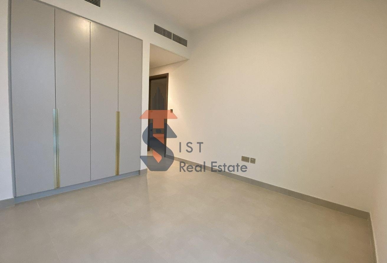 Elie Saab 2 Arabian Ranches 3 – park-facing 4 bedroom villa exterior and garden Elie Saab 2 Arabian Ranches 3 – park-facing 4 bedroom villa exterior and garden