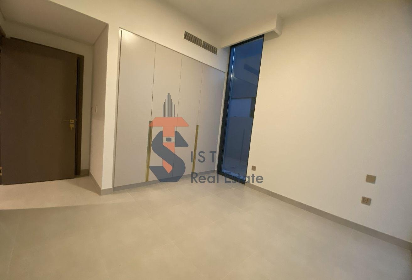 Elie Saab 2 Arabian Ranches 3 – park-facing 4 bedroom villa exterior and garden Elie Saab 2 Arabian Ranches 3 – park-facing 4 bedroom villa exterior and garden