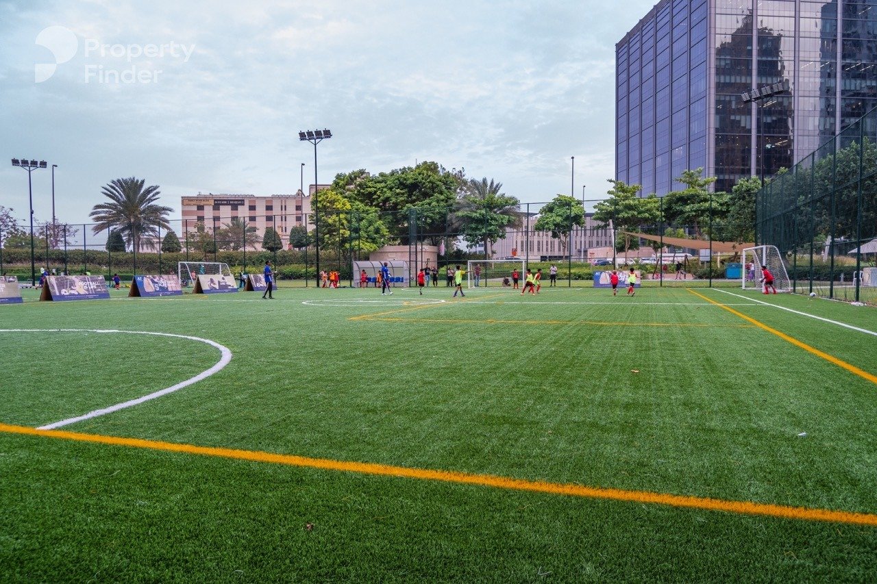 Emirates Golf Club view from high-floor apartment in Sobha Verde, Jumeirah Lake Towers Emirates Golf Club view from high-floor apartment in Sobha Verde, Jumeirah Lake Towers